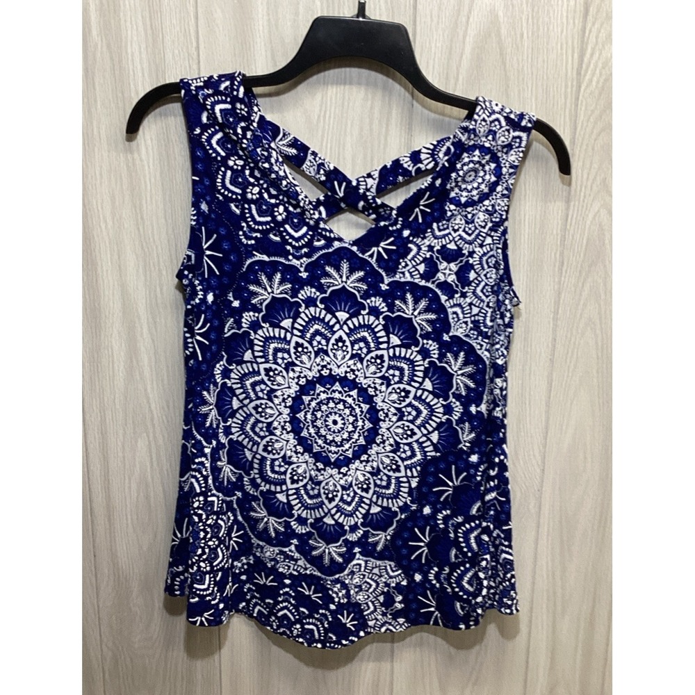WESTPORT Women's (Size M) Sleeveless V-Neck Geometric Pattern Shirt‎ (B2K)